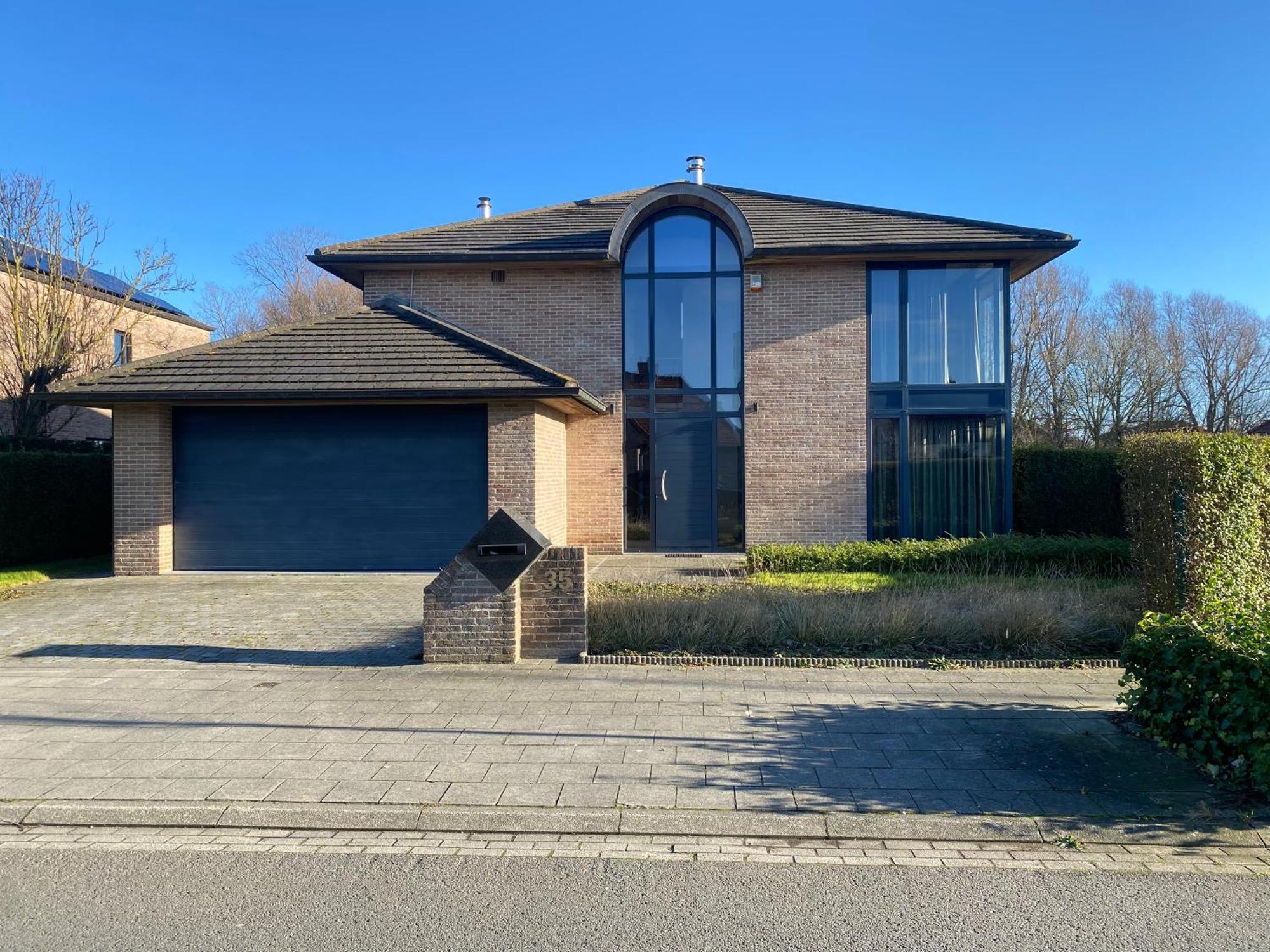 Azzura Villa *